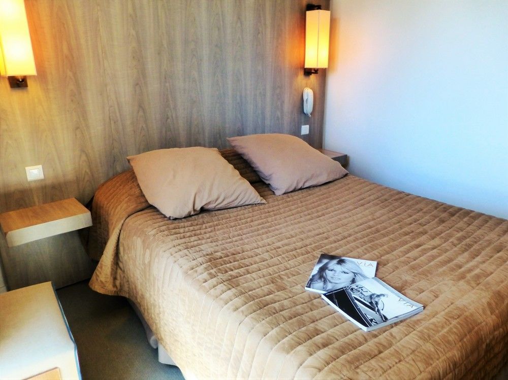 Bliss Hotel Cogolin Εξωτερικό φωτογραφία