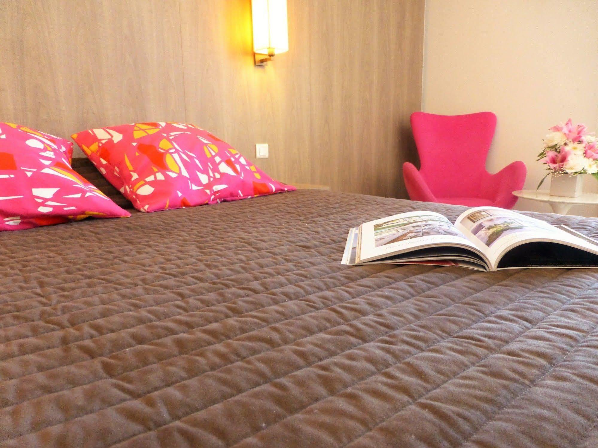 Bliss Hotel Cogolin Εξωτερικό φωτογραφία
