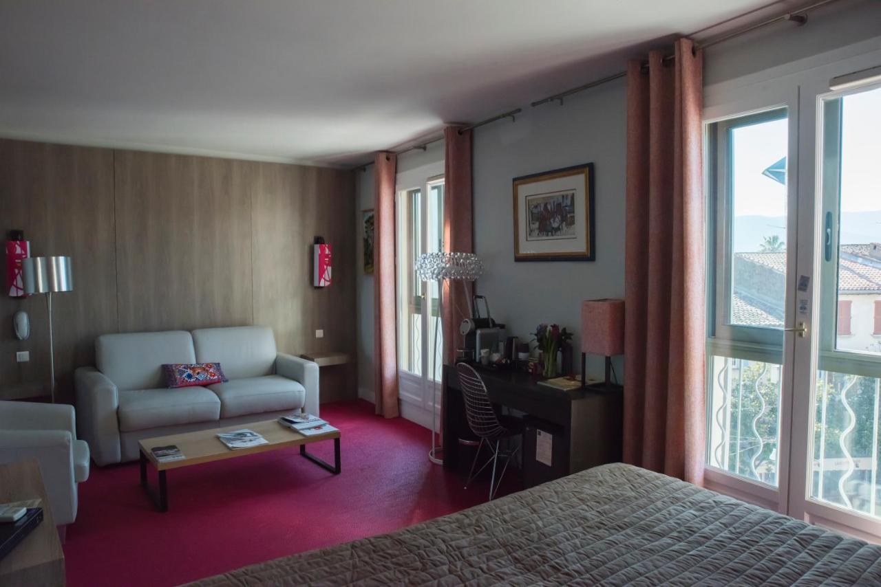 Bliss Hotel Cogolin Εξωτερικό φωτογραφία