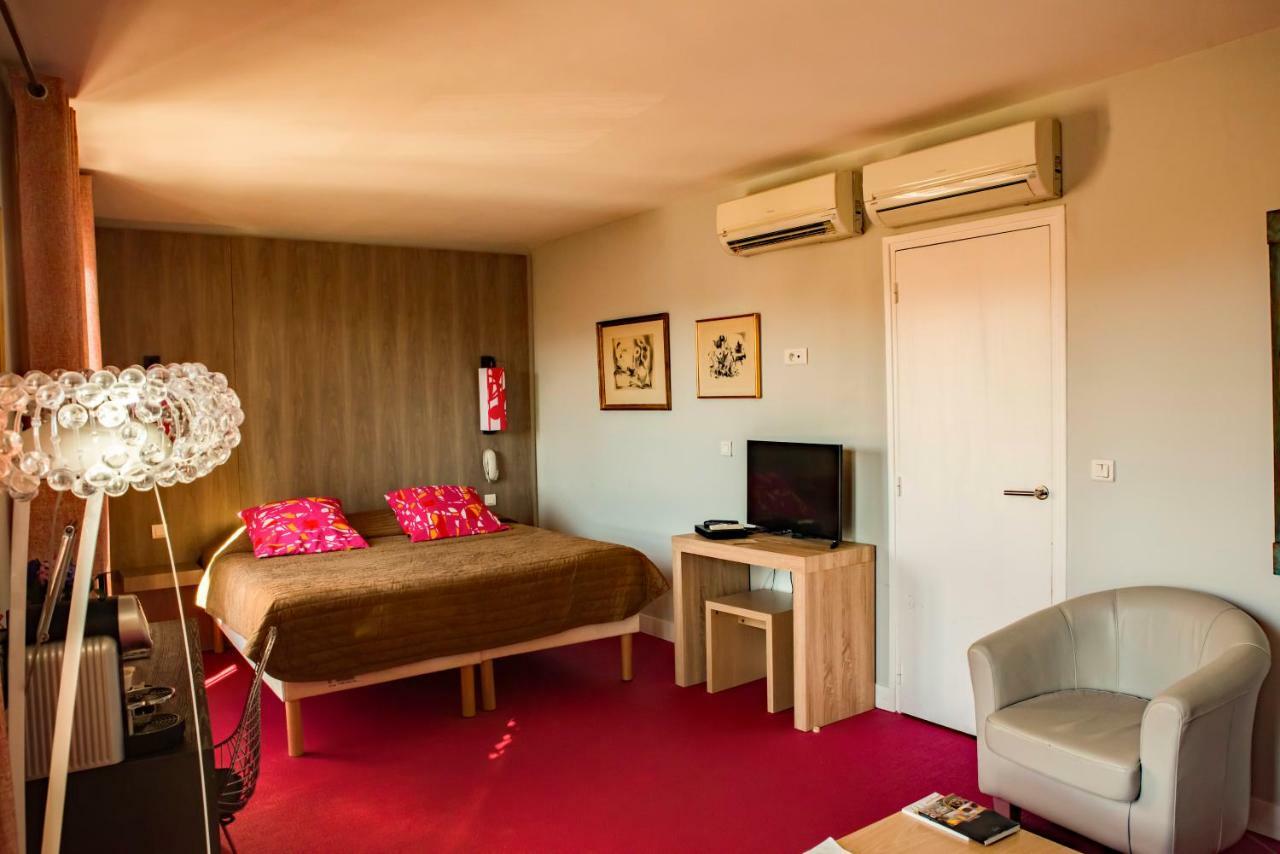 Bliss Hotel Cogolin Εξωτερικό φωτογραφία